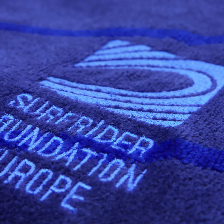 Poncho surf, bain et plage • Boutique Officielle de Surfrider Foundation  Europe